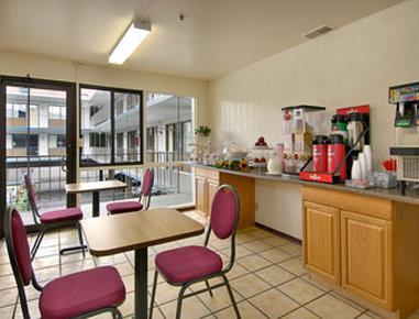 Days Inn Missoula University Exterior photo